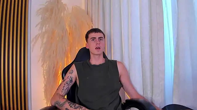 SpaceBoy1 online show from 03-12-26, 10:16