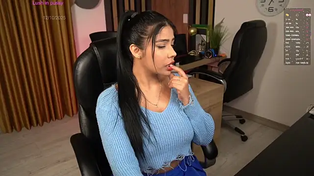 Snapshot of secretary_bj chatting on 10-13-25, 12:10 secretary bj online show from 10-13-25, 12:10