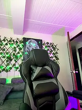 Violette-18 online show from 12-19-25, 12:50