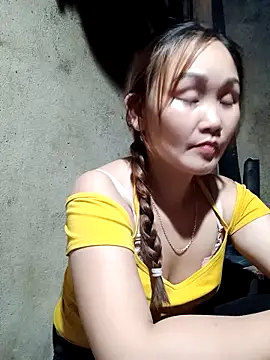 Snapshot of yula-bi chatting on 05-10-26, 01:49 yula-bi online show from 05-10-26, 01:49