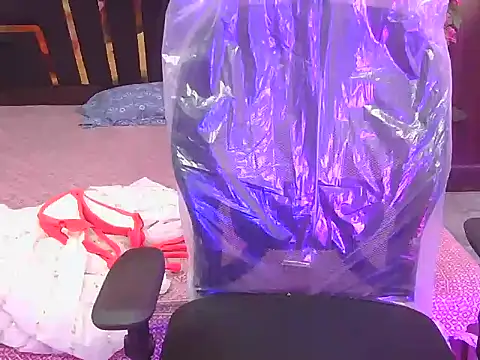 bold-smirthii online show from 04-19-26, 03:28