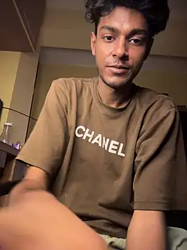 Snapshot of tooexpensive chatting on 05-07-26, 12:16 tooexpensive online show from 05-07-26, 12:16
