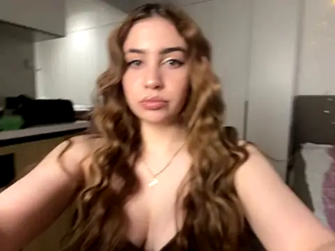 Snapshot of Anabel_Fisher chatting on 12-20-25, 10:11 Anabel Fisher online show from 12-20-25, 10:11