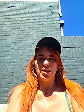 Snapshot of LaLynn chatting on 04-29-26, 12:31 LaLynn online show from 04-29-26, 12:31