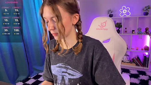 KellySunn online show from 04-27-26, 08:12