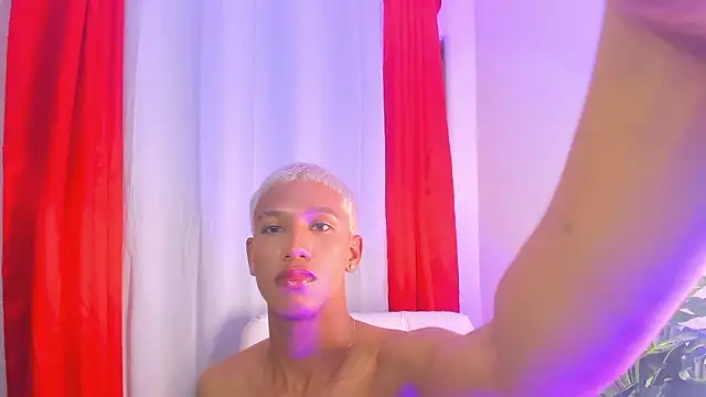 Snapshot of im_jasper chatting on 02-11-26, 10:26 im jasper online show from 02-11-26, 10:26