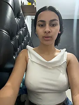 ManuelaEvans  online show from 02-24-26, 08:07