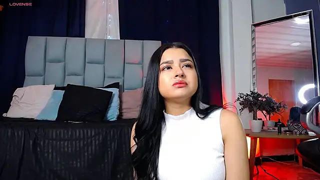 Emilyy05  online show from 01-17-26, 03:22
