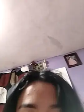 Snapshot of vanNe78 chatting on 03-04-26, 04:51 vanNe78 online show from 03-04-26, 04:51