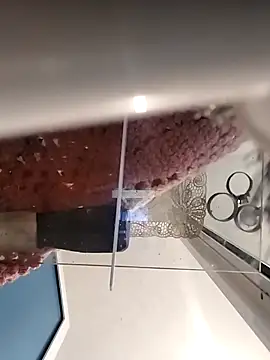 Snapshot of vanNe78 chatting on 03-08-26, 06:34 vanNe78 online show from 03-08-26, 06:34