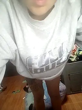 Snapshot of vanNe78 chatting on 03-18-26, 01:58 vanNe78 online show from 03-18-26, 01:58