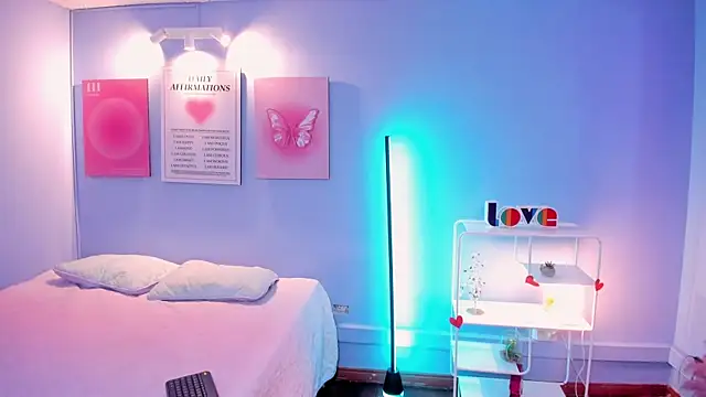 kyoto Aoki online show from 02-24-26, 07:56