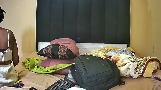 DesiredQueen27 online show from 03-13-26, 08:48