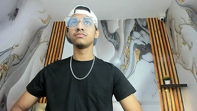 Victor LatinBoy online show from 02-01-26, 11:53