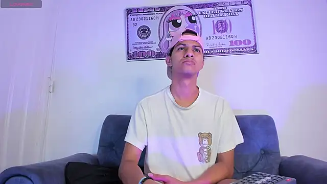 Victor LatinBoy online show from 04-28-26, 11:48