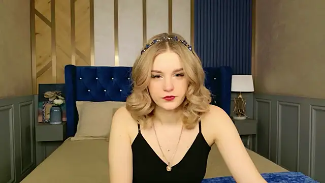 Molly Voss online show from 03-13-26, 05:47