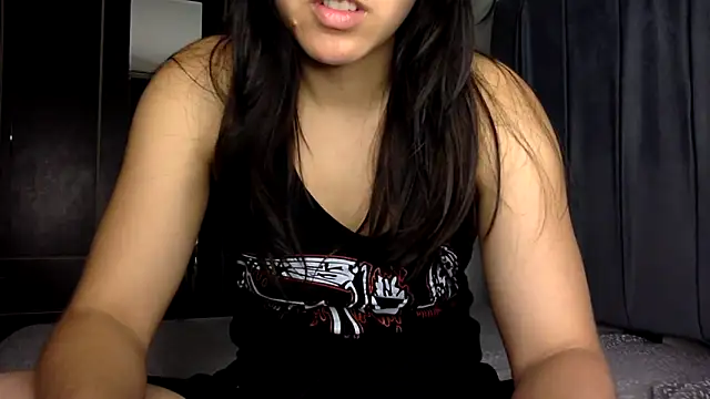 Snapshot of Sofii_unicorn chatting on 05-26-26, 08:49 Sofii unicorn online show from 05-26-26, 08:49