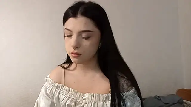 Snapshot of LexusGirls chatting on 03-05-26, 04:47 LexusGirls online show from 03-05-26, 04:47