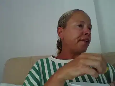 jennyblondeuk online show from 06-13-26, 04:16