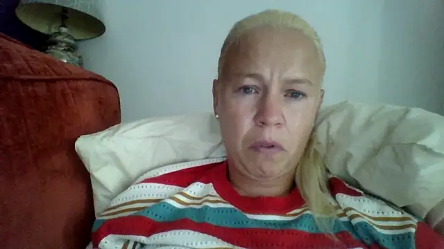 jennyblondeuk online show from 07-24-26, 05:44