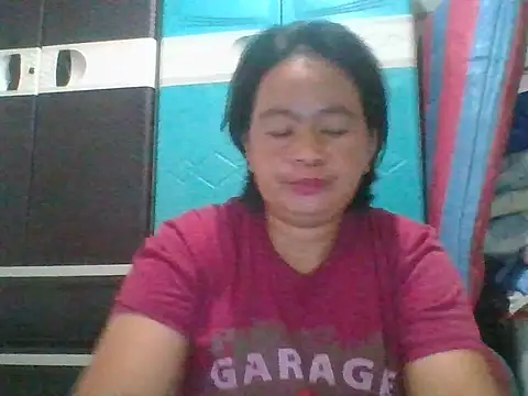 Snapshot of Wetmama_69 chatting on 02-14-26, 08:33 Wetmama 69 online show from 02-14-26, 08:33