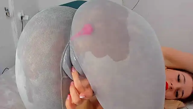 RedAssHottie online show from 02-16-25, 07:04