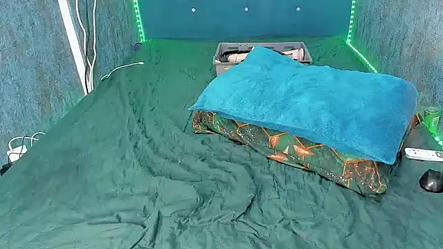 RedAssHottie online show from 10-15-25, 02:55