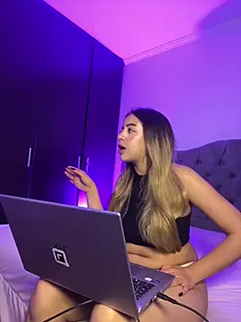 cute emmma online show from 03-31-26, 12:45