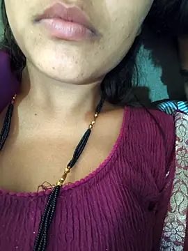 Snapshot of Hemamina chatting on 12-21-25, 08:21 Hemamina online show from 12-21-25, 08:21