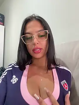 Snapshot of jujuarantes__2026 chatting on 01-07-26, 12:07 jujuarantes 2026 online show from 01-07-26, 12:07