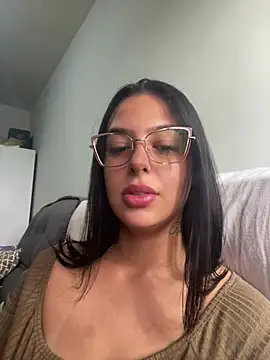 Snapshot of jujuarantes__2026 chatting on 02-10-26, 01:37 jujuarantes 2026 online show from 02-10-26, 01:37