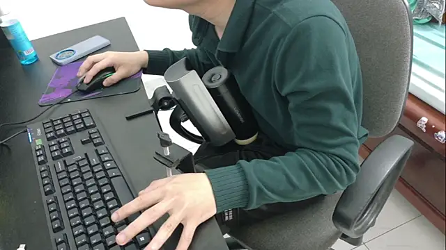 Snapshot of -_kur_- chatting on 12-21-25, 11:50 - kur - online show from 12-21-25, 11:50