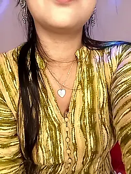 Snapshot of Deshi_bhabhi143 chatting on 05-18-26, 06:08 Deshi bhabhi143 online show from 05-18-26, 06:08