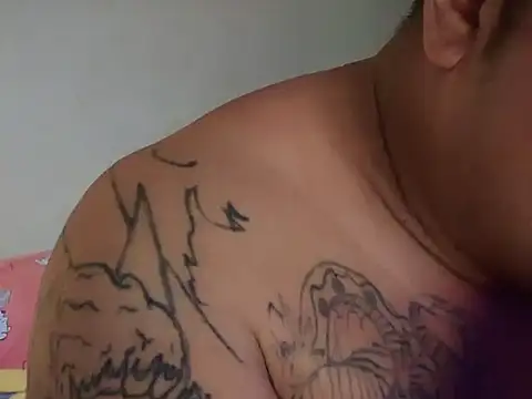 Snapshot of big-cat- chatting on 12-22-25, 05:48 big-cat- online show from 12-22-25, 05:48