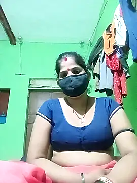 Snapshot of Kashish_Love143 chatting on 04-13-26, 03:28 Kashish Love143 online show from 04-13-26, 03:28