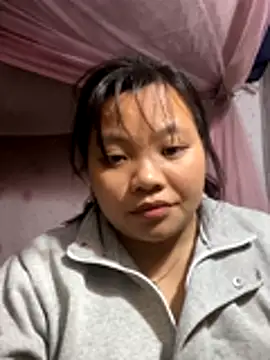 Snapshot of Aha-aa chatting on 12-21-25, 01:40 Aha-aa online show from 12-21-25, 01:40