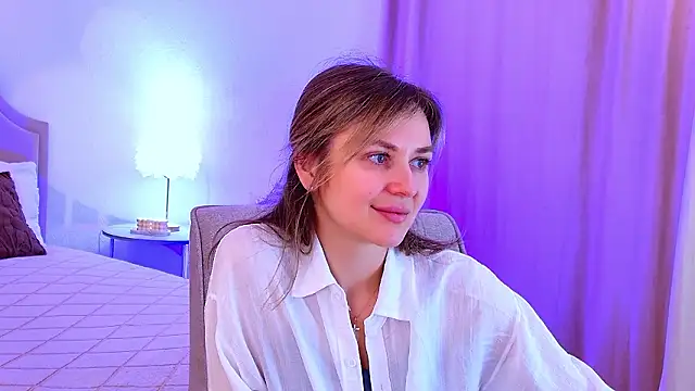 EmeraldGlow online show from 03-24-26, 02:44