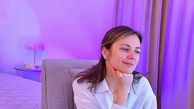 EmeraldGlow online show from 03-26-26, 02:33