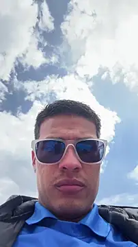 Latin Paisa Boy online show from 02-15-26, 06:26