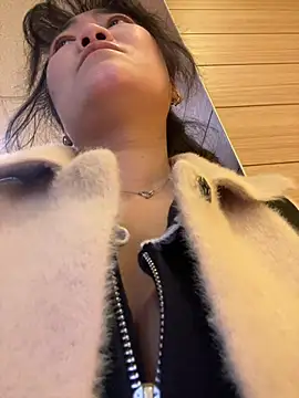 Molly-xiao online show from 02-28-26, 07:53