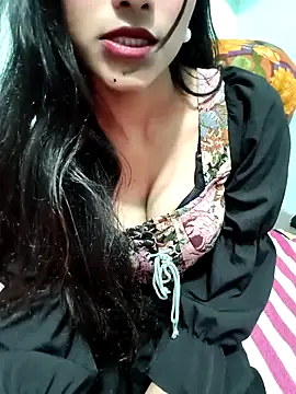 Yours-Zeenat online show from 01-19-26, 07:34