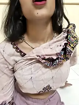 Yours-Zeenat online show from 04-24-26, 10:39