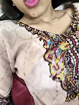 Yours-Zeenat online show from 04-25-26, 10:18