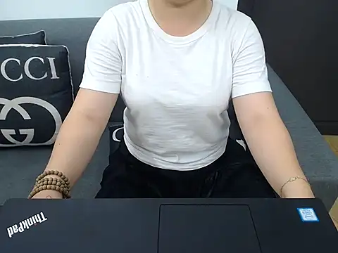 Snapshot of Coffee_Milktea chatting on 05-16-26, 10:36 Coffee Milktea online show from 05-16-26, 10:36