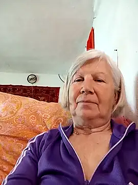 KlaudiaDarling online show from 04-15-26, 02:24