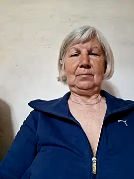 KlaudiaDarling online show from 04-27-26, 08:23