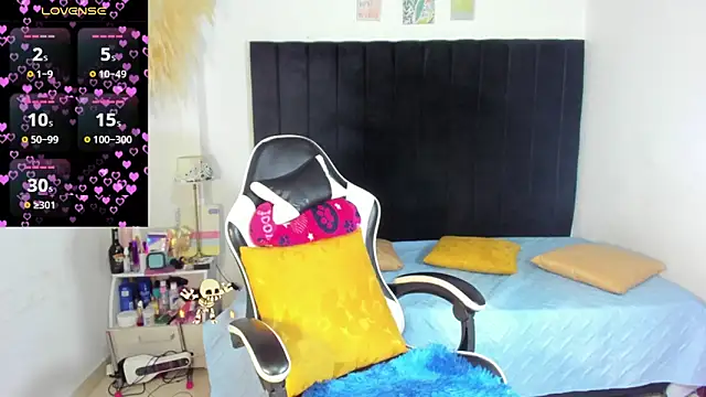 karen adamss online show from 03-12-26, 03:23