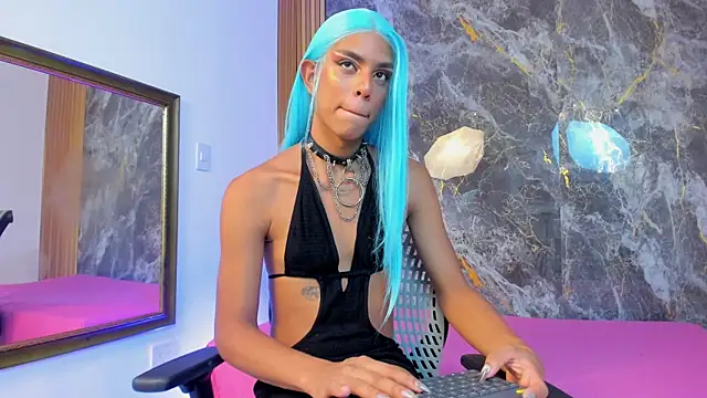 ISABELLA-SCOTT online show from 04-30-26, 08:37