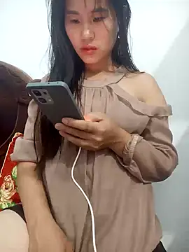 Snapshot of congchua977 chatting on 05-07-26, 01:05 congchua977 online show from 05-07-26, 01:05