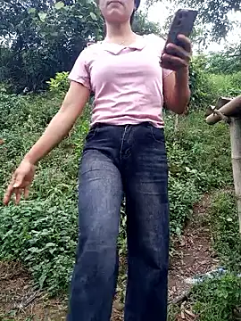 Snapshot of congchua977 chatting on 05-23-26, 10:19 congchua977 online show from 05-23-26, 10:19